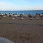 Sun On The 아파트