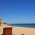 아파트 Sun On The